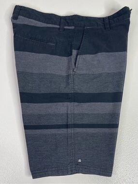 Micros Men's Striped Walkshorts Size 32 Charcoal Grey Black Hybrid Boardshorts